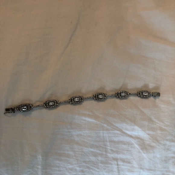 Costume Diamond Bracelet - Picture 2 of 5